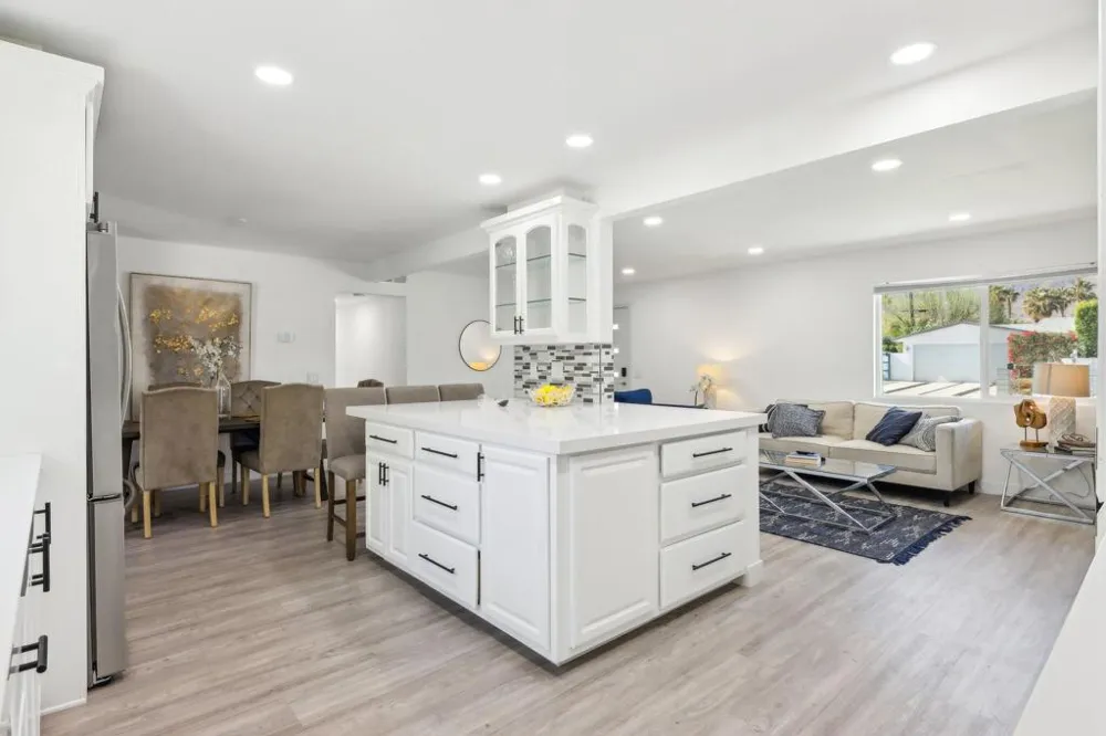 3010 Chuperosa Road Palm Springs, CA 92262