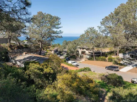 Hidden Pines Rd
