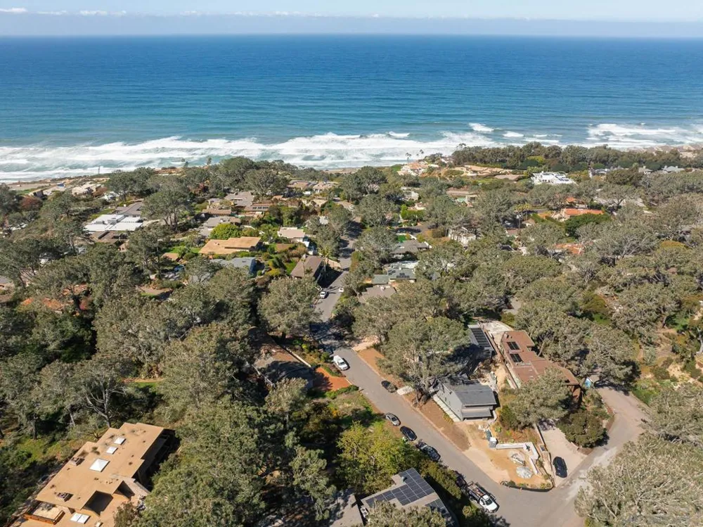 Hidden Pines Rd Del Mar, CA 92014