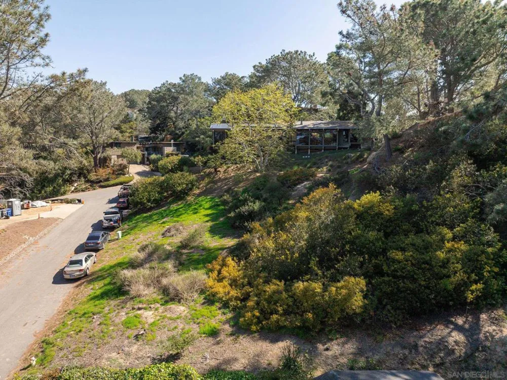 Hidden Pines Rd Del Mar, CA 92014