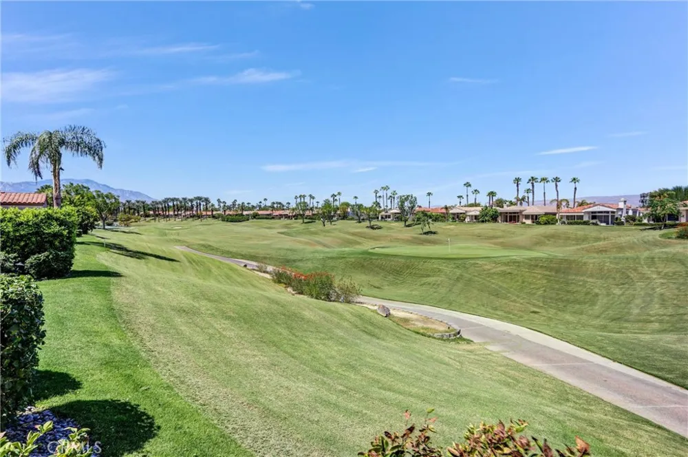 333 White Horse Trail Palm Desert, CA 92211