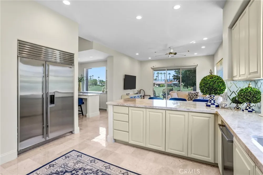 333 White Horse Trail Palm Desert, CA 92211