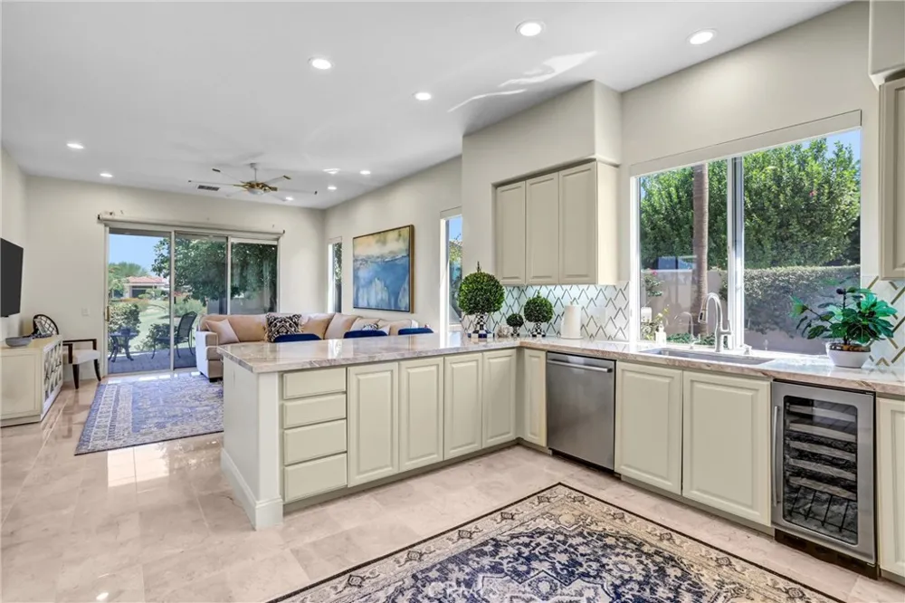 333 White Horse Trail Palm Desert, CA 92211