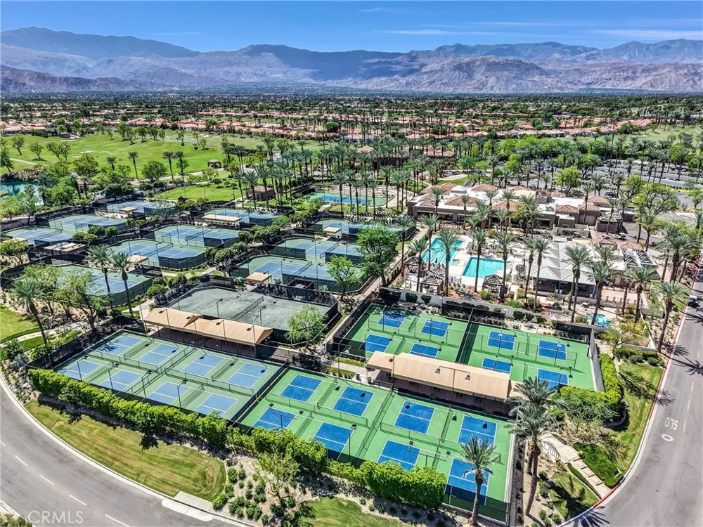 333 White Horse Trail Palm Desert, CA 92211