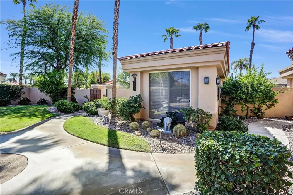 333 White Horse Trail Palm Desert, CA 92211