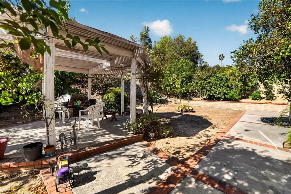 19061 Gold Walnut, CA 91789