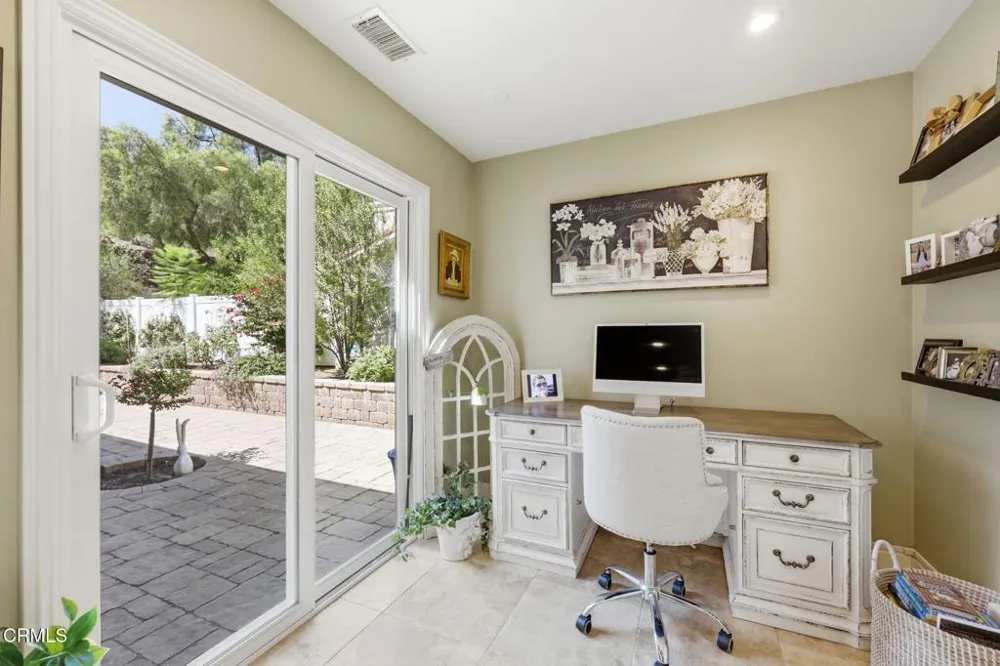 1085 Paquita Street Camarillo, CA 93012