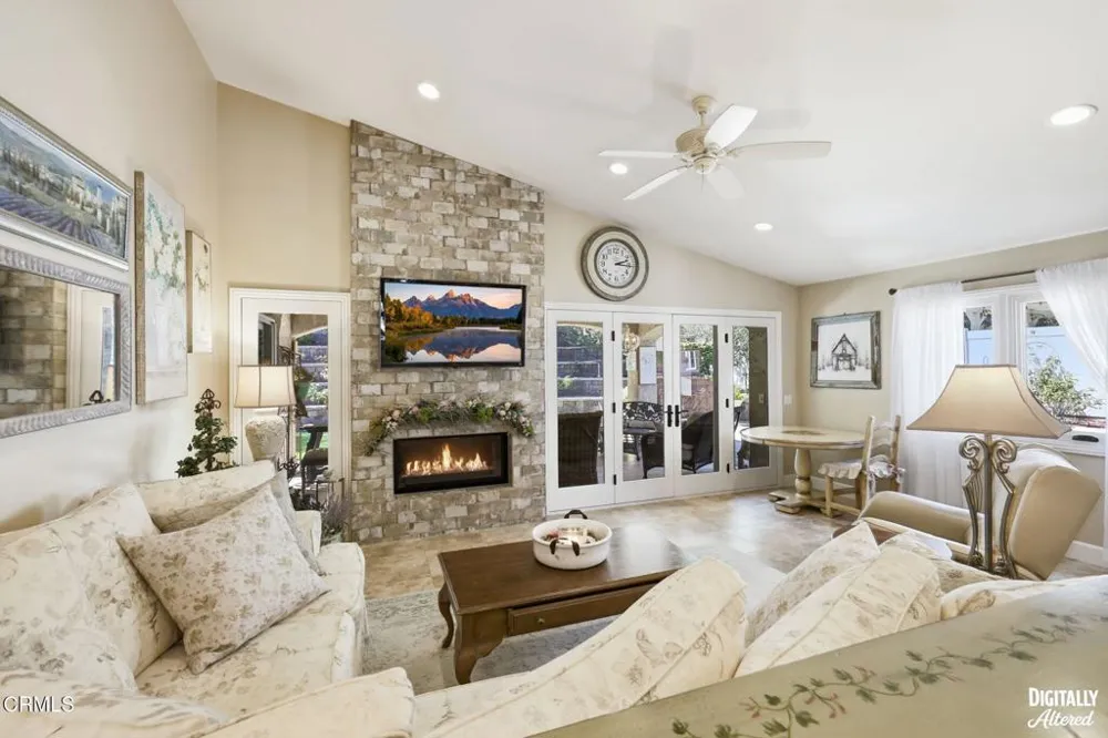 1085 Paquita Street Camarillo, CA 93012