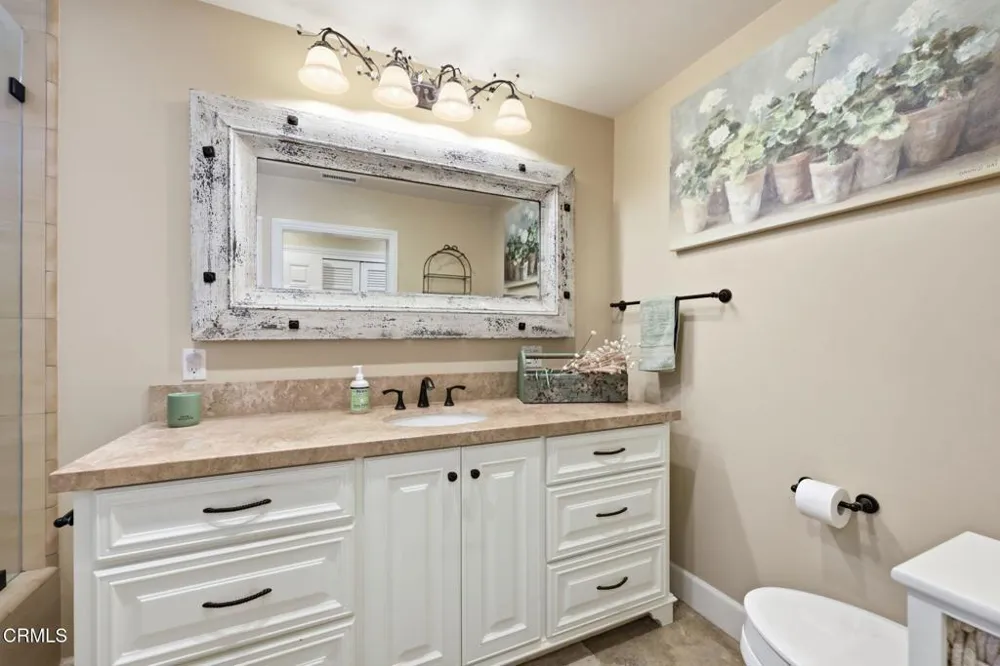 1085 Paquita Street Camarillo, CA 93012