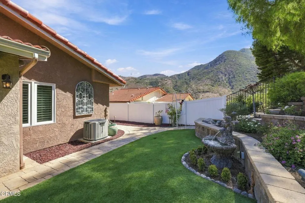 1085 Paquita Street Camarillo, CA 93012