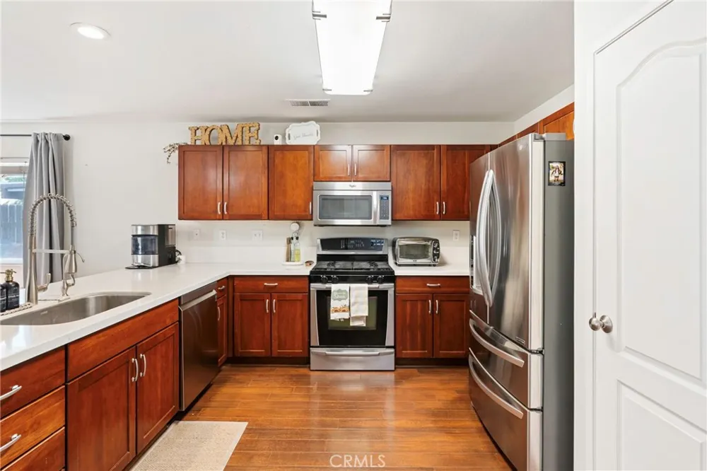 12206 Mezzadro Avenue Bakersfield, CA 93312