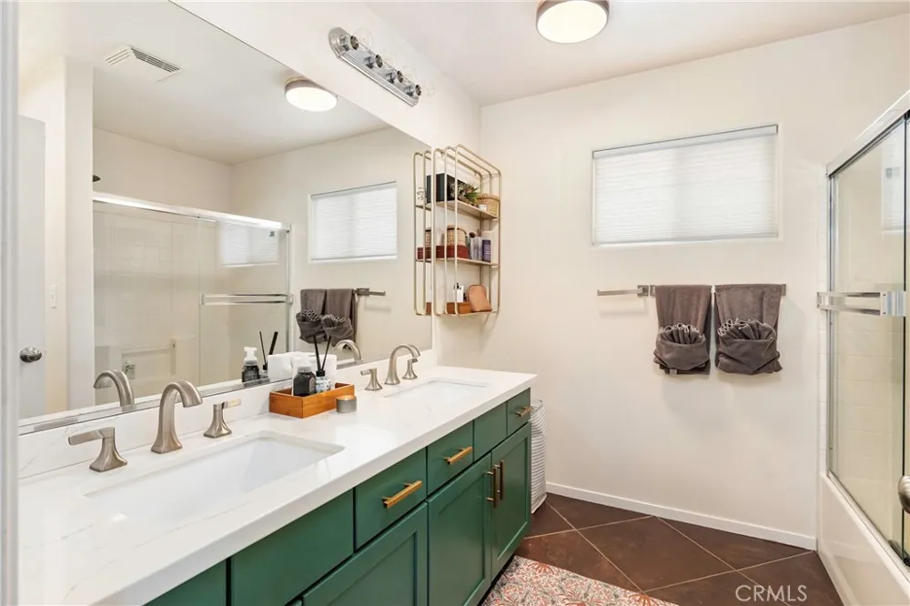 12206 Mezzadro Avenue Bakersfield, CA 93312
