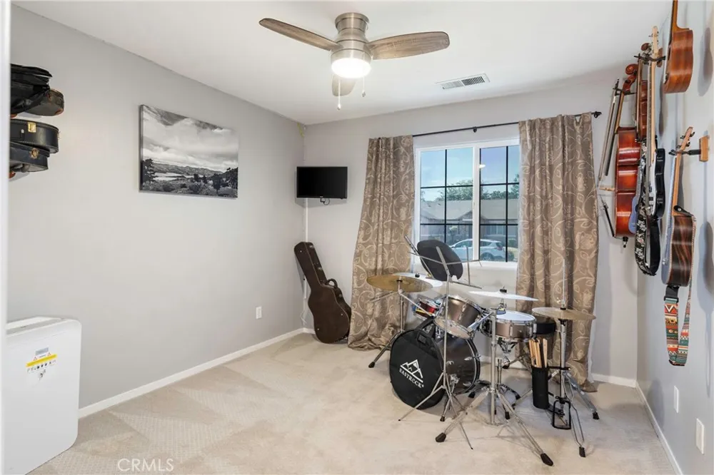 12206 Mezzadro Avenue Bakersfield, CA 93312