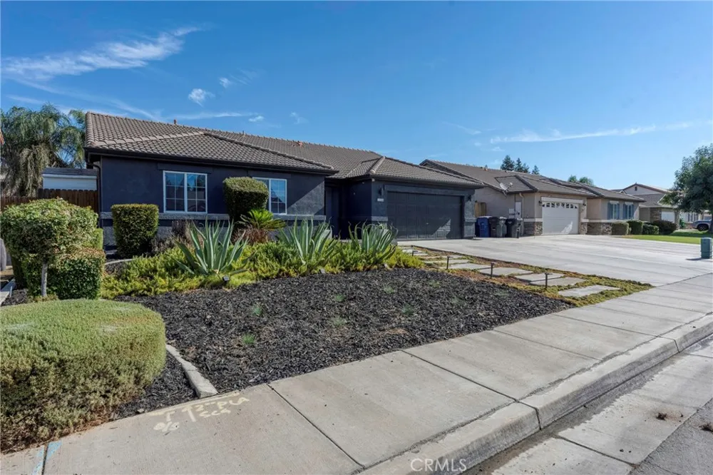 12206 Mezzadro Avenue Bakersfield, CA 93312