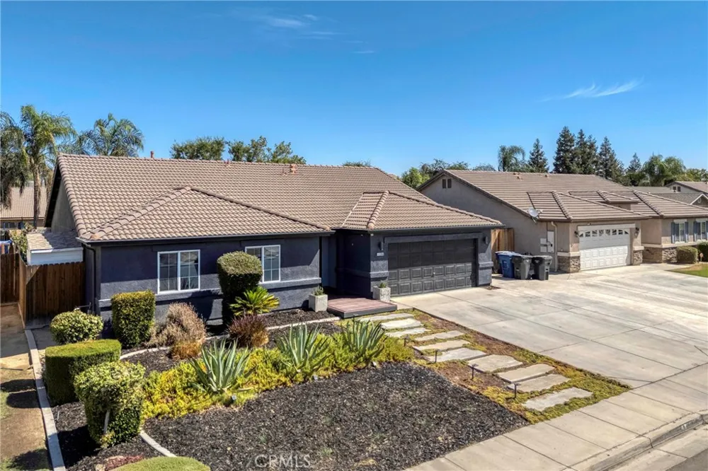 12206 Mezzadro Avenue Bakersfield, CA 93312