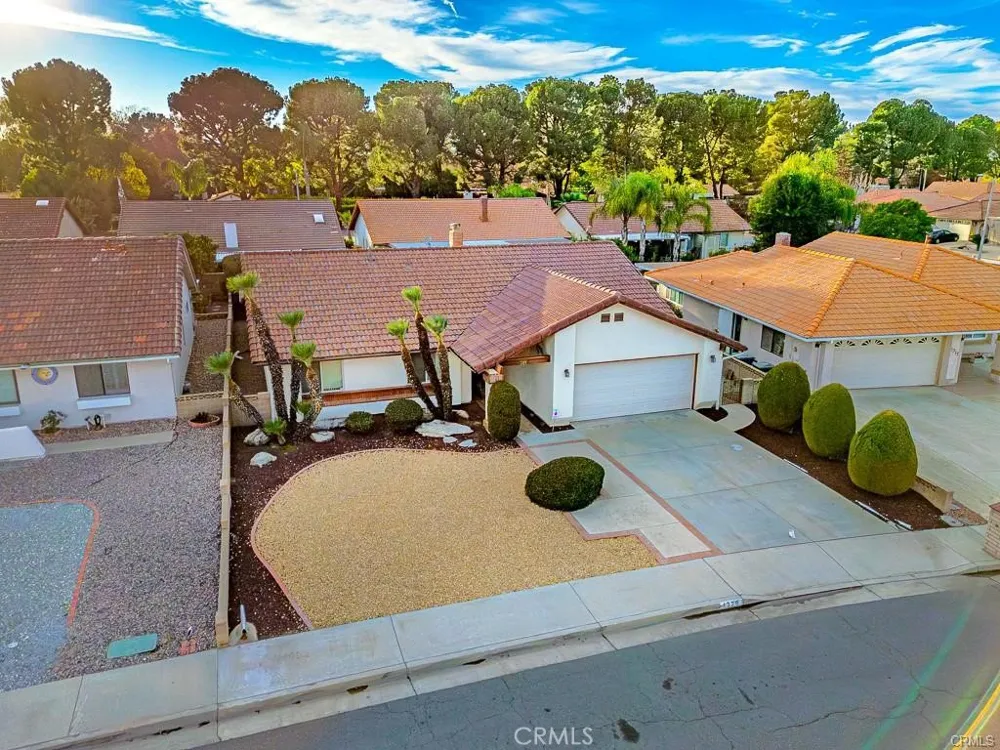 1329 Hickory Drive Hemet, CA 92545