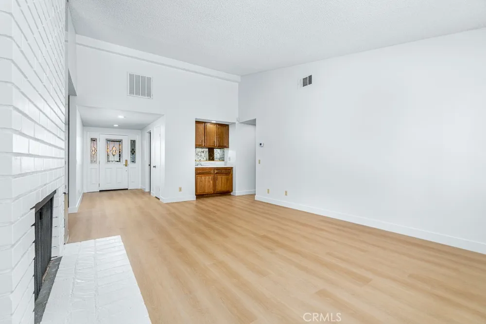 1329 Hickory Drive Hemet, CA 92545