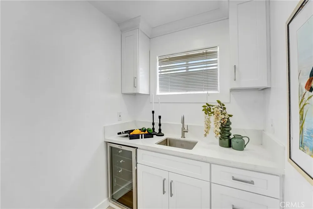 20919 Costanso Street Woodland Hills, CA 91364