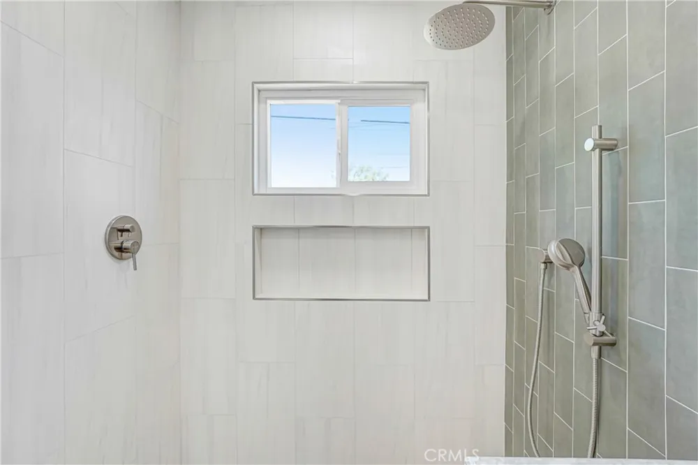 20919 Costanso Street Woodland Hills, CA 91364