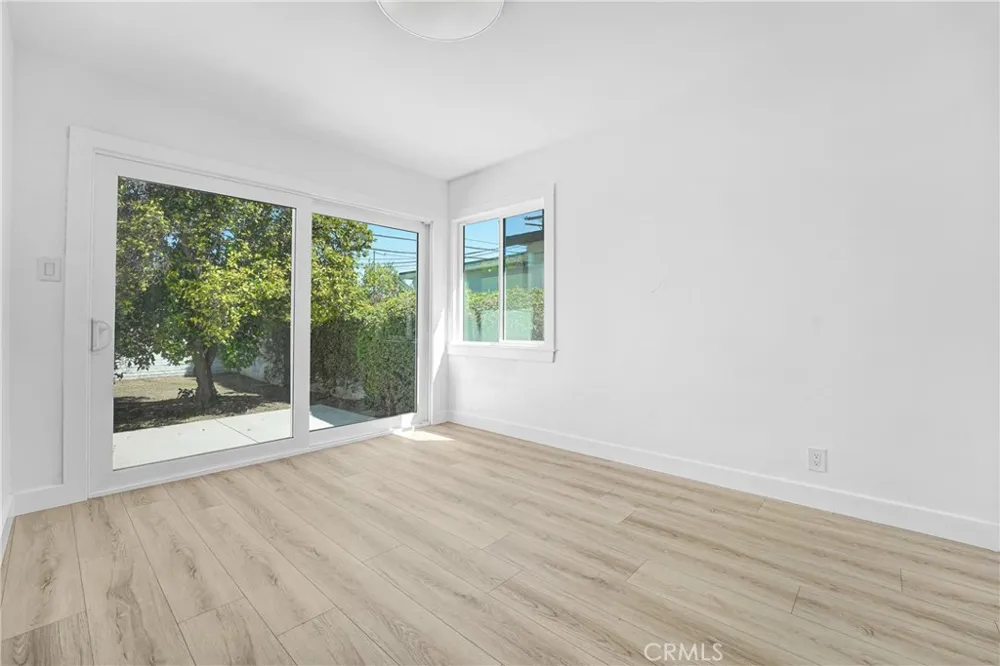 20919 Costanso Street Woodland Hills, CA 91364