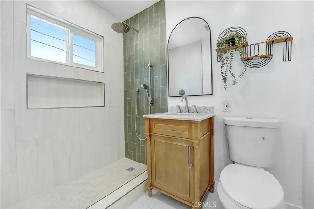 20919 Costanso Street Woodland Hills, CA 91364