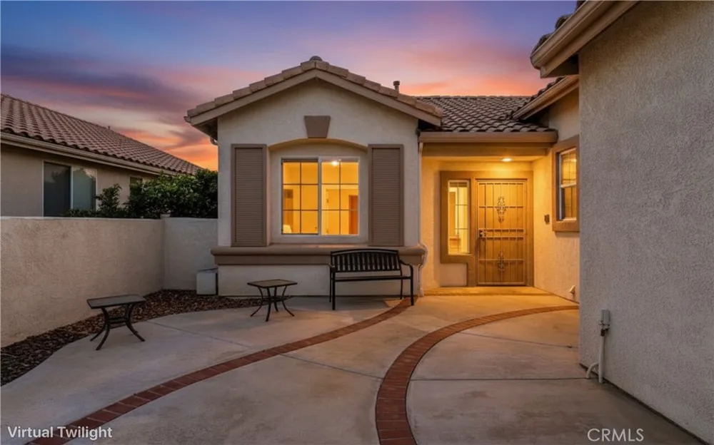 1851 Riviera Banning, CA 92220