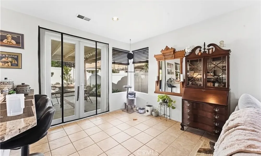 1851 Riviera Banning, CA 92220