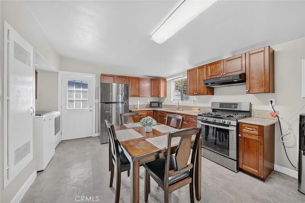 226 Hambledon Avenue La Puente, CA 91744
