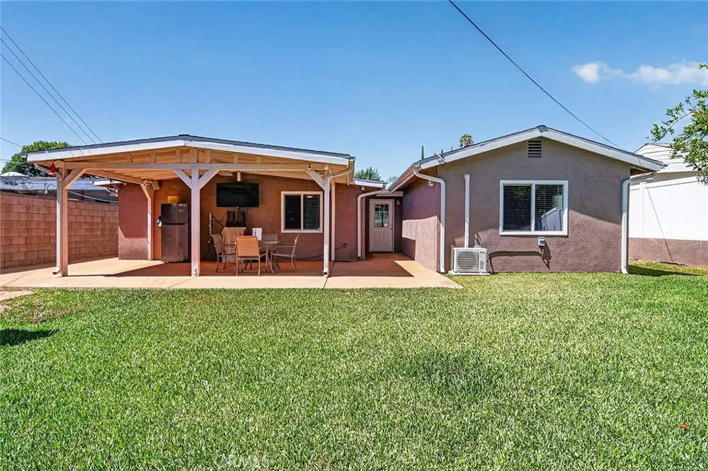 226 Hambledon Avenue La Puente, CA 91744