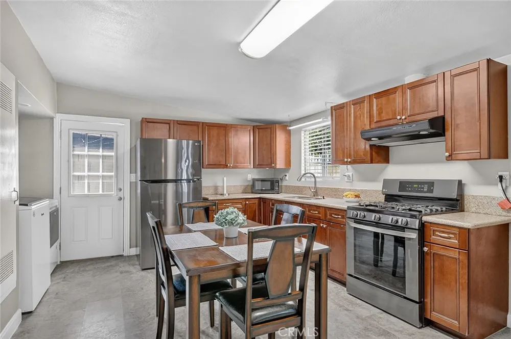 226 Hambledon Avenue La Puente, CA 91744