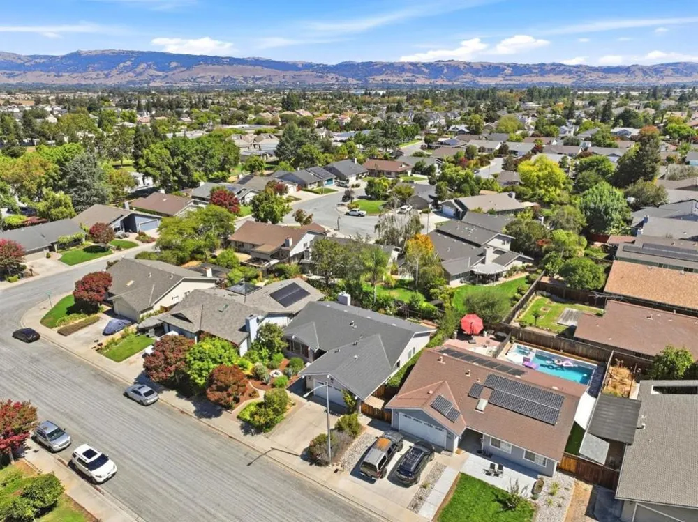 8568 Silvia Street Gilroy, CA 95020