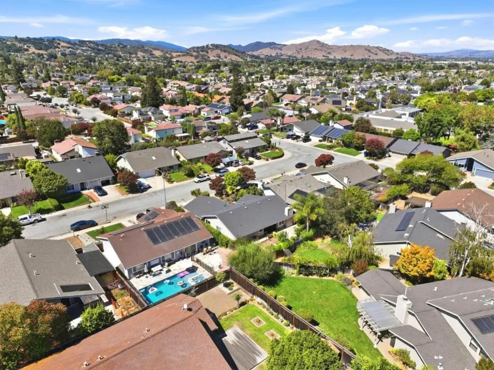 8568 Silvia Street Gilroy, CA 95020