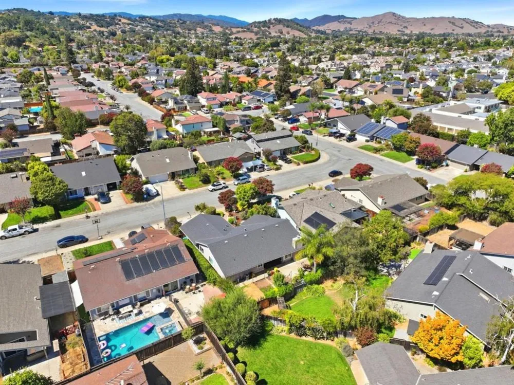 8568 Silvia Street Gilroy, CA 95020