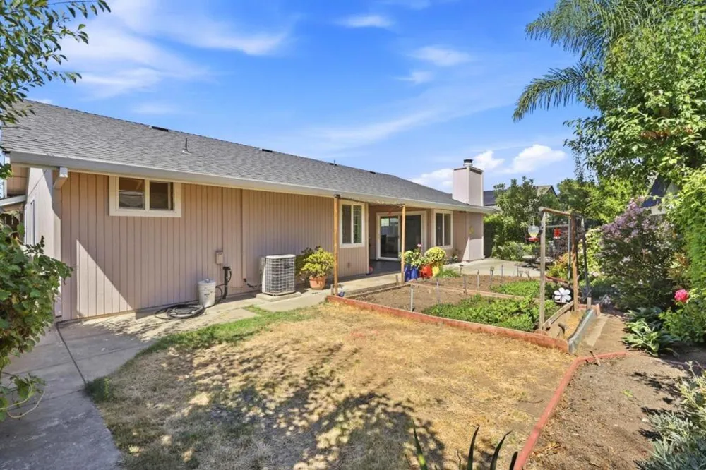 8568 Silvia Street Gilroy, CA 95020