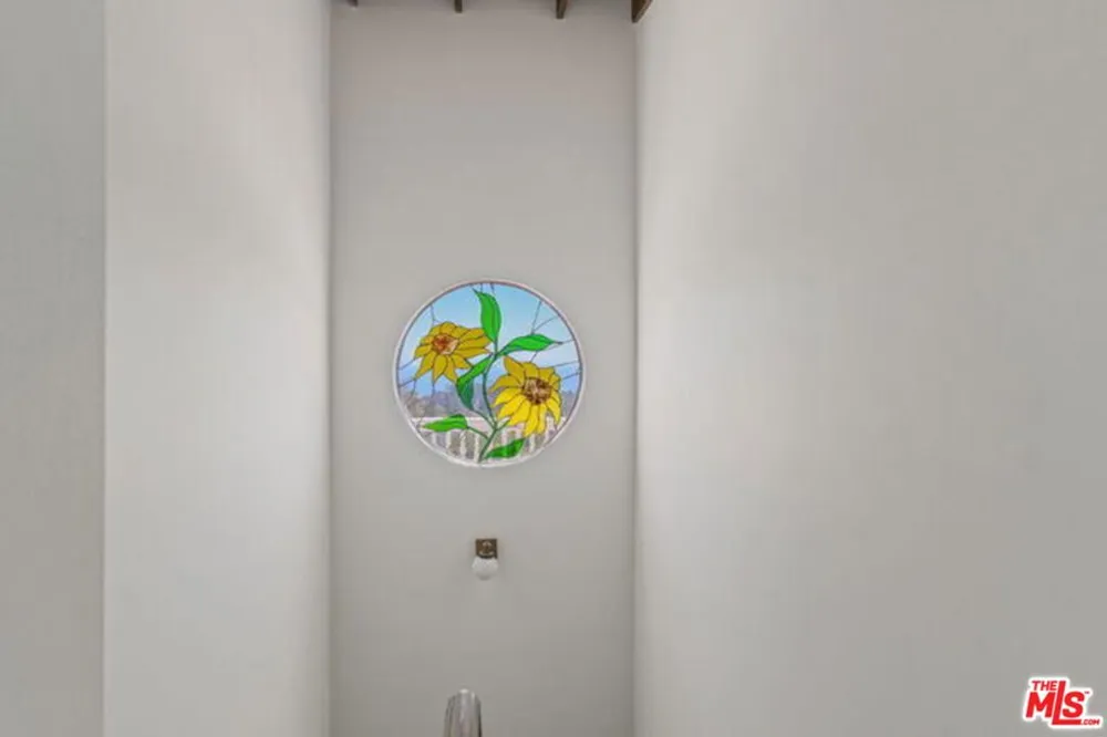 1175 Las Pulgas Place Pacific Palisades, CA 90272