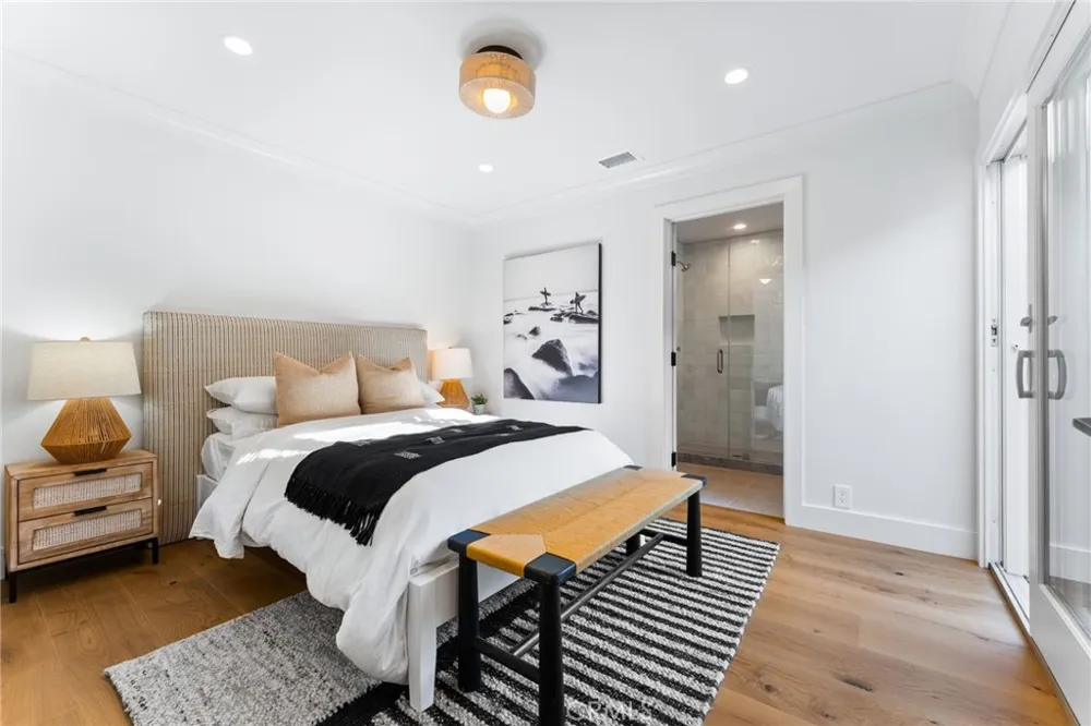 327 Amethyst Newport Beach, CA 92662