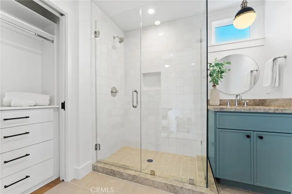 327 Amethyst Newport Beach, CA 92662