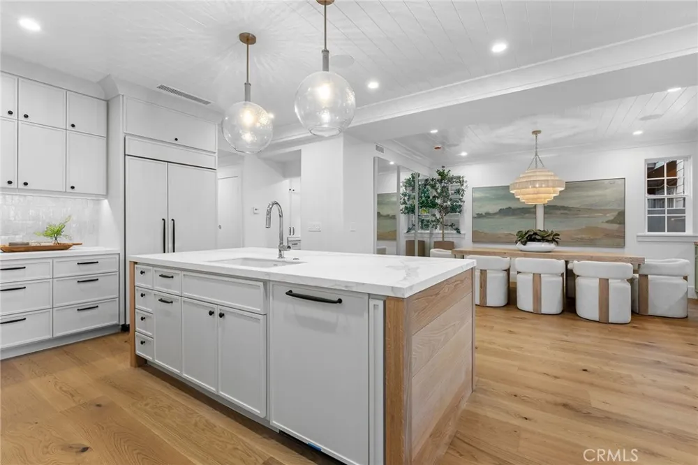 327 Amethyst Newport Beach, CA 92662