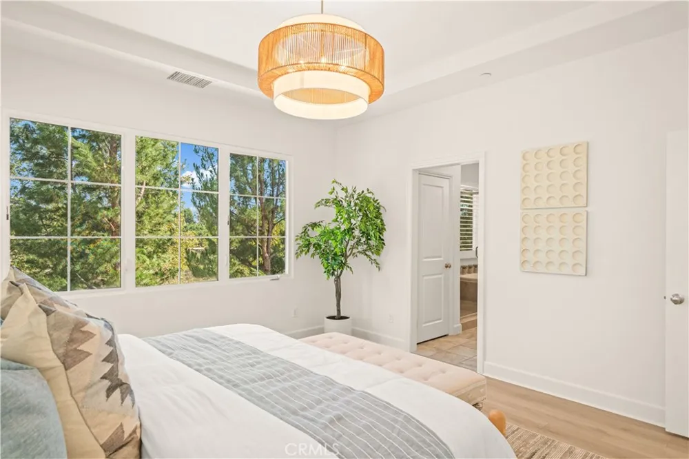 54 Painted Cameo Irvine, CA 92602