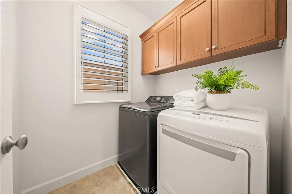 54 Painted Cameo Irvine, CA 92602