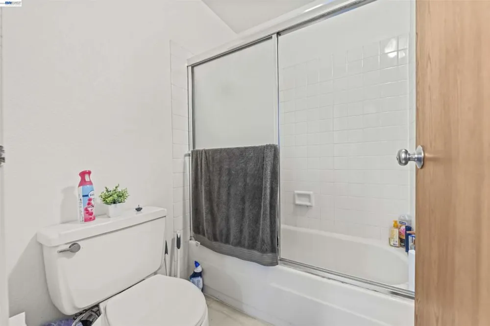 555 Pierce St #522 Albany, CA 94706