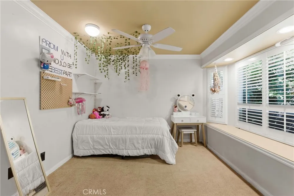 2512 Moffitt Way Bakersfield, CA 93309