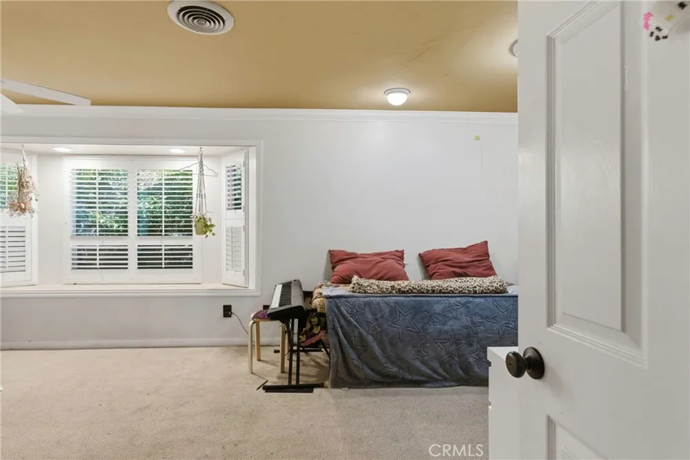 2512 Moffitt Way Bakersfield, CA 93309