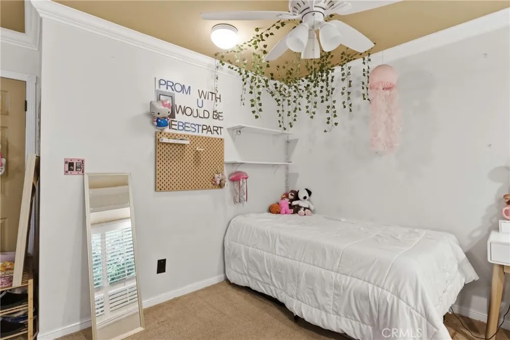 2512 Moffitt Way Bakersfield, CA 93309