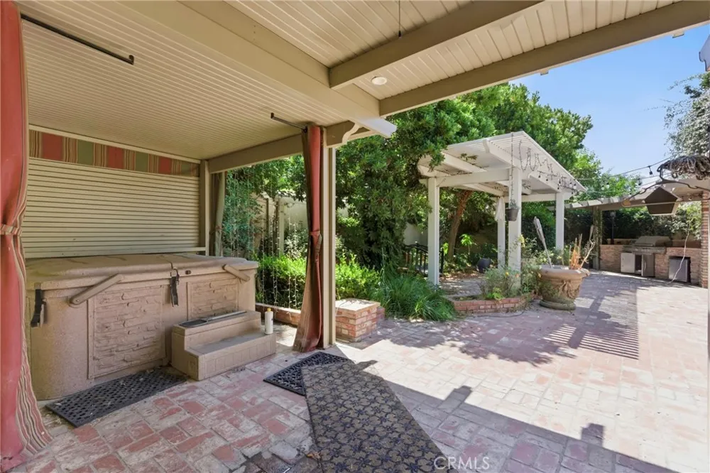 2512 Moffitt Way Bakersfield, CA 93309