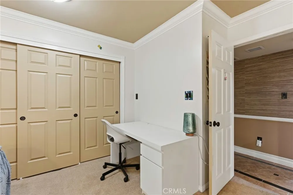 2512 Moffitt Way Bakersfield, CA 93309