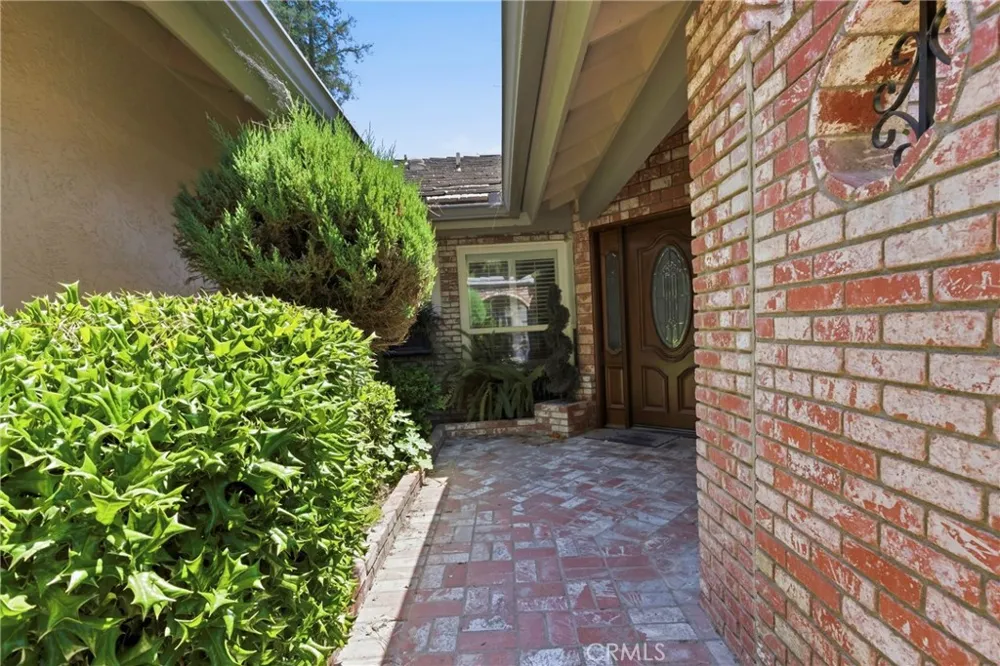 2512 Moffitt Way Bakersfield, CA 93309