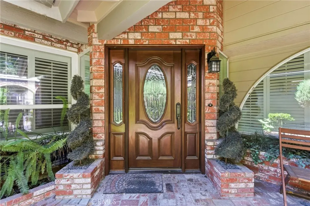 2512 Moffitt Way Bakersfield, CA 93309