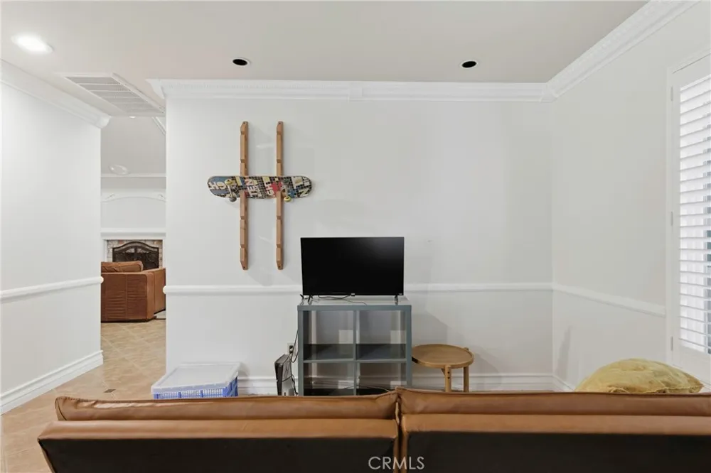 2512 Moffitt Way Bakersfield, CA 93309