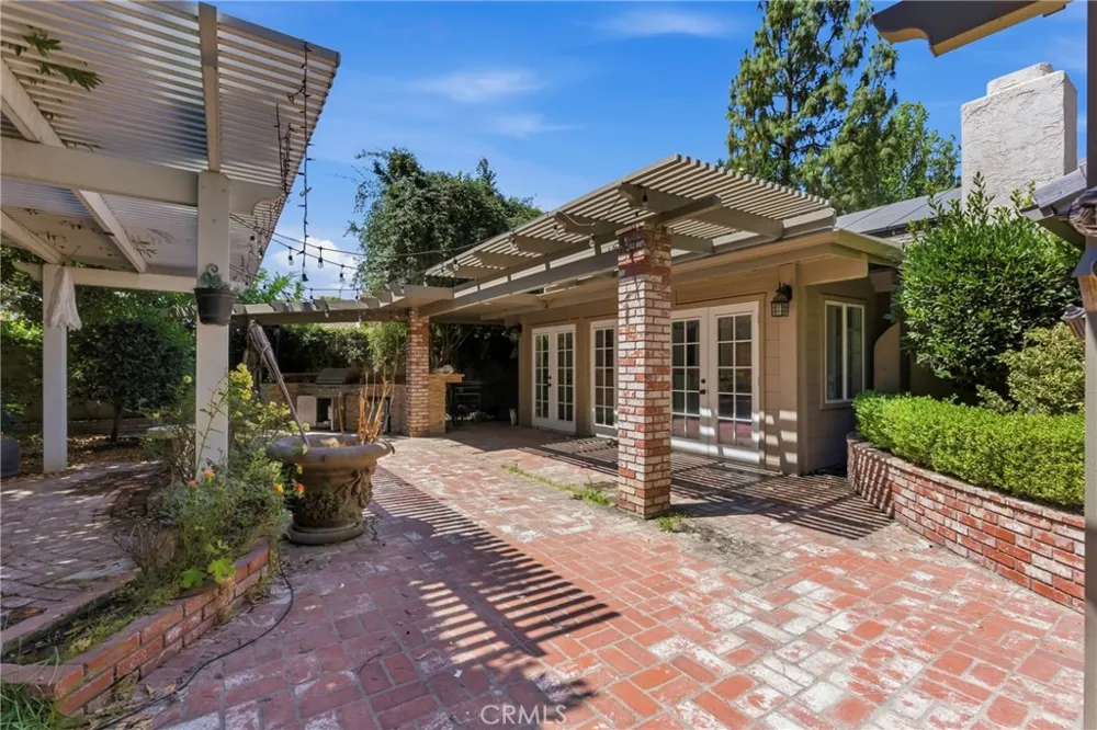 2512 Moffitt Way Bakersfield, CA 93309